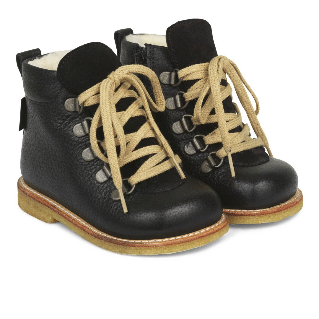 TEX-boot with laces and zipper