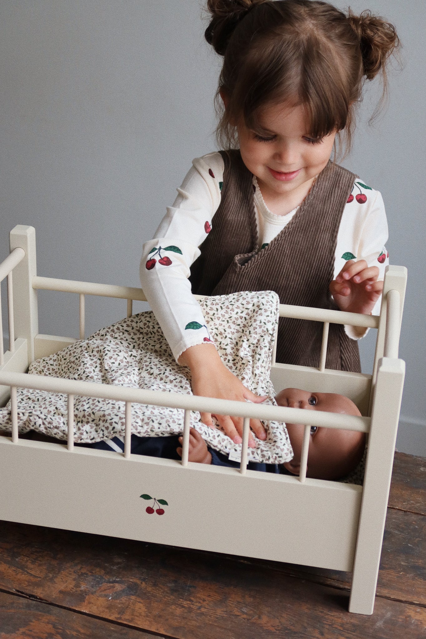 DOLL BED WOOD