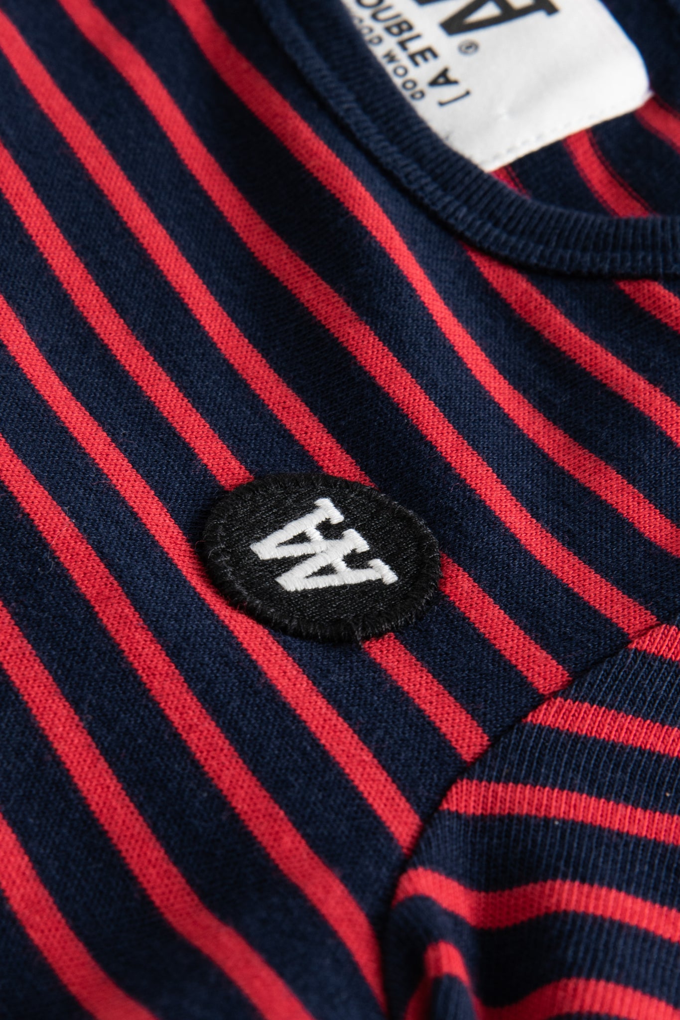 Navy/red stripes