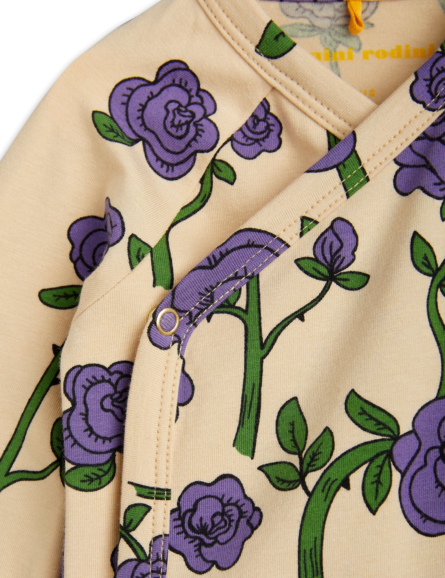 Roses aop wrap body