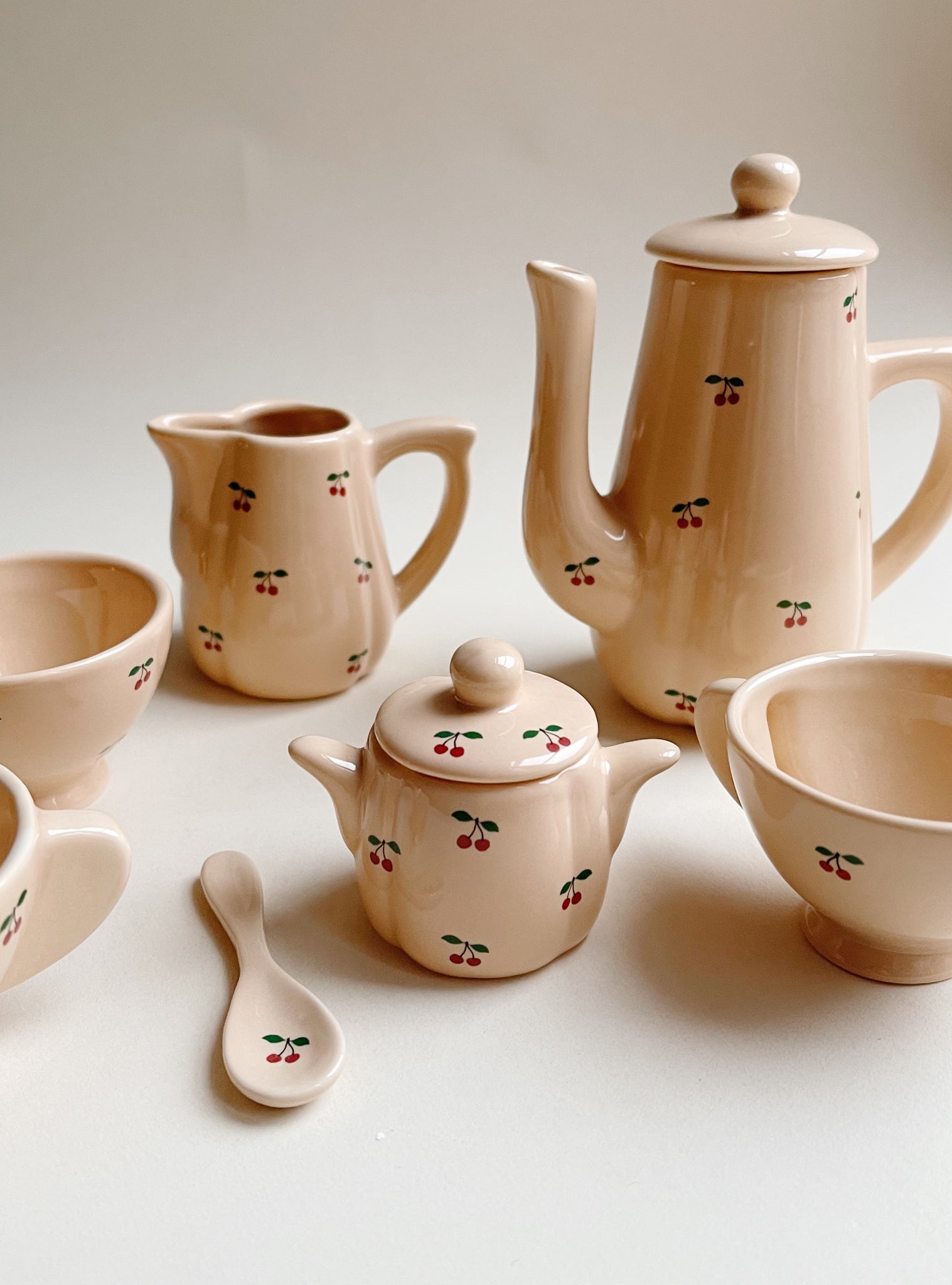 TEA SET
