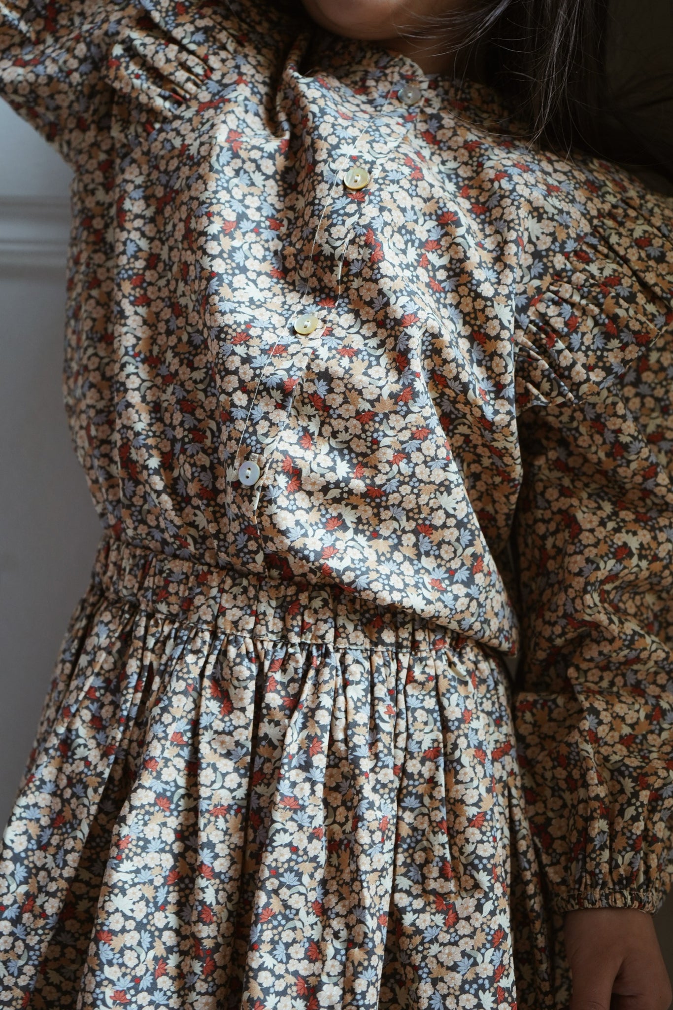 WIN FRILL SHIRT