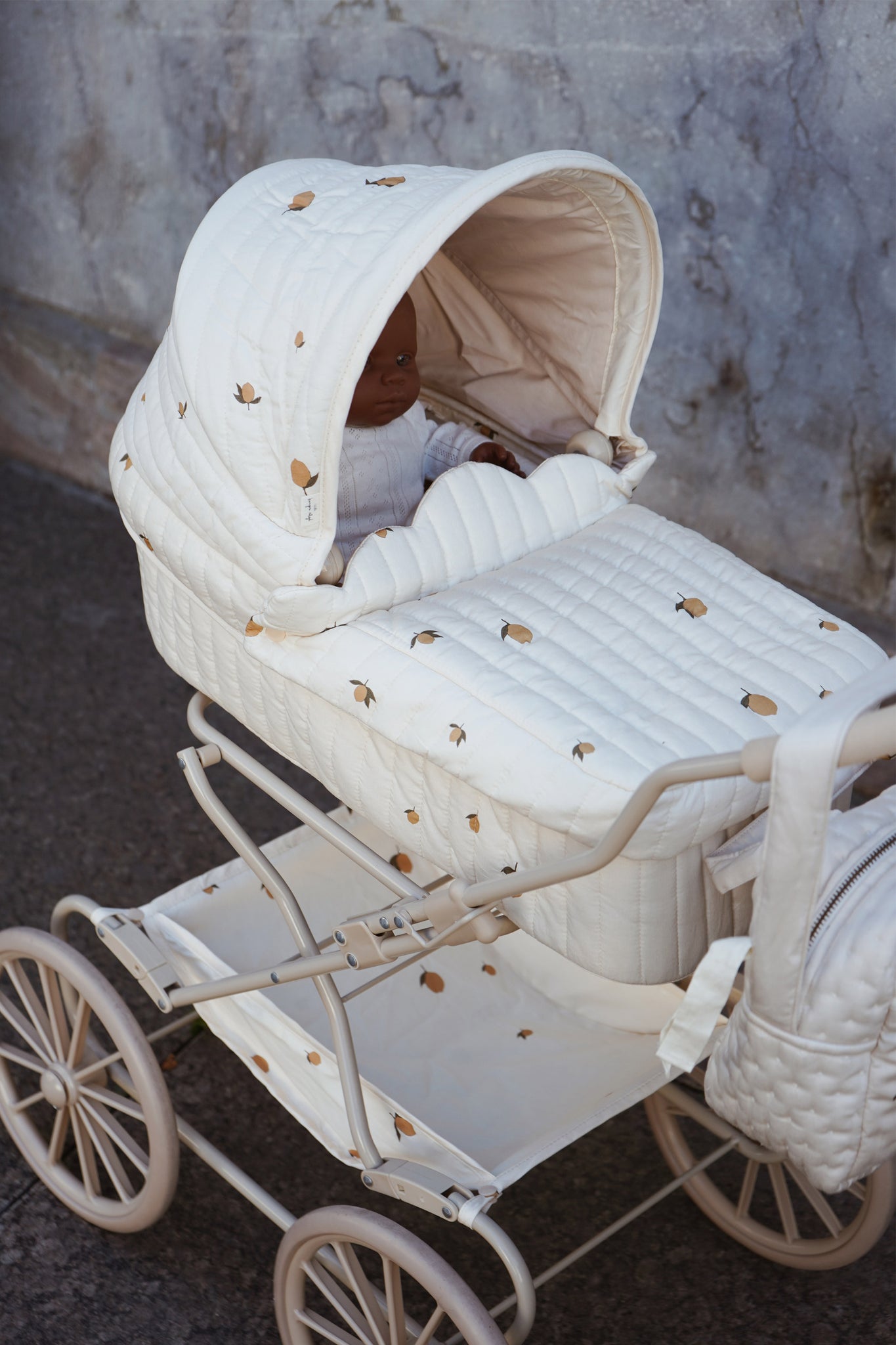 DOLL PRAM